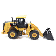Load image into Gallery viewer, Diecast Masters 1/64 Caterpillar 950M Wheel Loader 84646CS - AT TEN Distribution