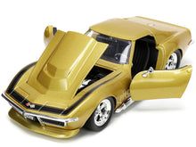 Load image into Gallery viewer, Jada Toys Big Time Muscle 1:24 1969 Chevy Corvette Stingray ZL - 1 Die - cast Car Gold, Toys for Kids and Adults - AT TEN Distribution