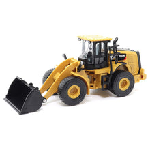 Load image into Gallery viewer, Diecast Masters 1/64 Caterpillar 950M Wheel Loader 84646CS - AT TEN Distribution
