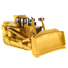 Load image into Gallery viewer, Diecast Masters CAT Caterpillar D11R Track Type Tractor with Operator 1/50 85025 - AT TEN Distribution
