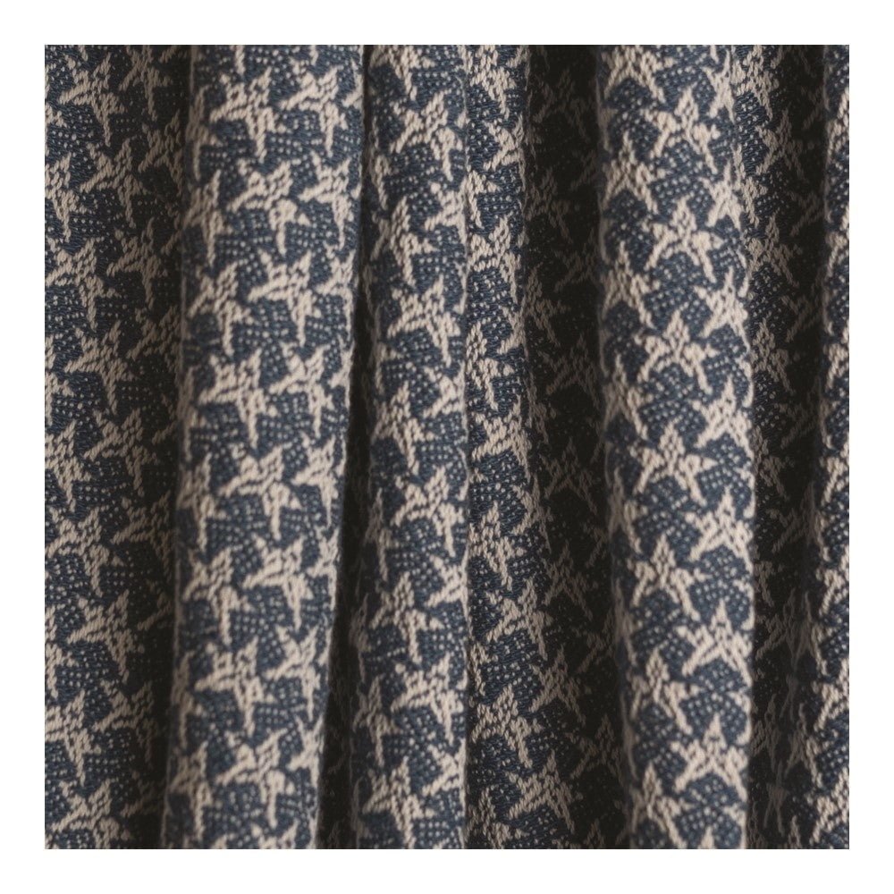 Manual Woodworkers & Weavers 46 x 67 in. Starry Throw, Blue & White - AT TEN Distribution