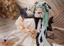 Load image into Gallery viewer, Taito Hatsune Miku AMP Figure (Latidos 2022 Ver.) Prize Figure - AT TEN Distribution
